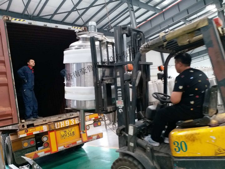 啤酒設備正在發貨 啤酒設備正在發貨